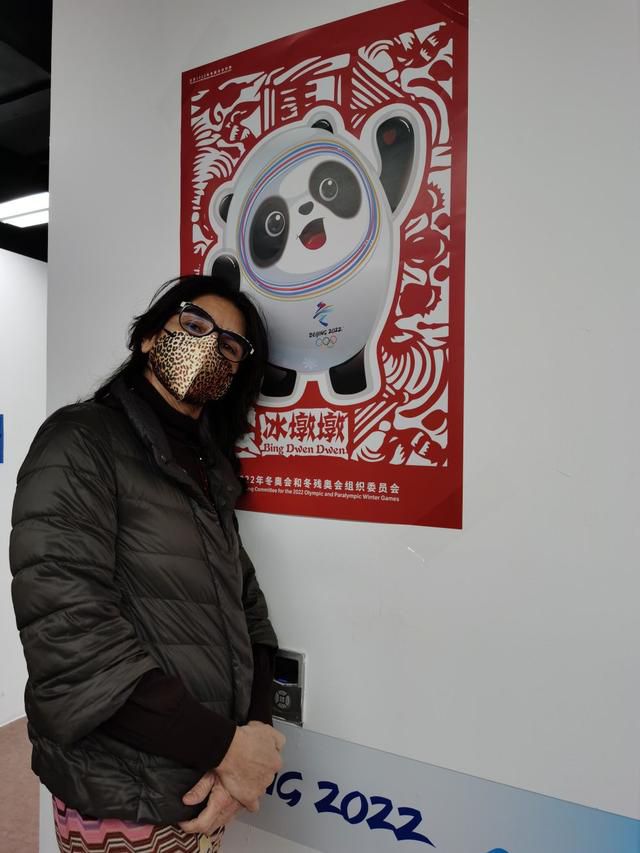 第78分钟，AC米兰角球机会，被解围后外围弗洛伦奇远射，稍稍高出横梁。
